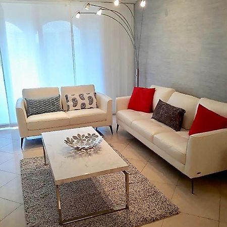 Resort Style In Aventura Florida Esterno foto
