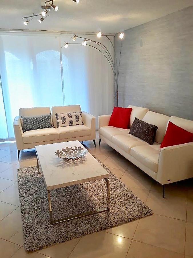 Resort Style In Aventura Florida Esterno foto