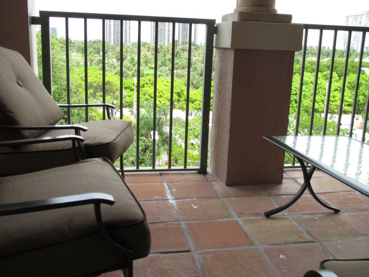 Resort Style In Aventura Florida Esterno foto