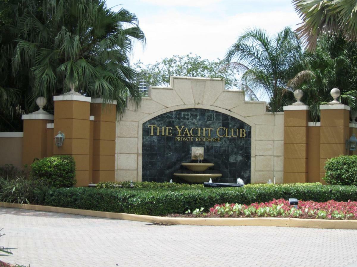 Resort Style In Aventura Florida Esterno foto