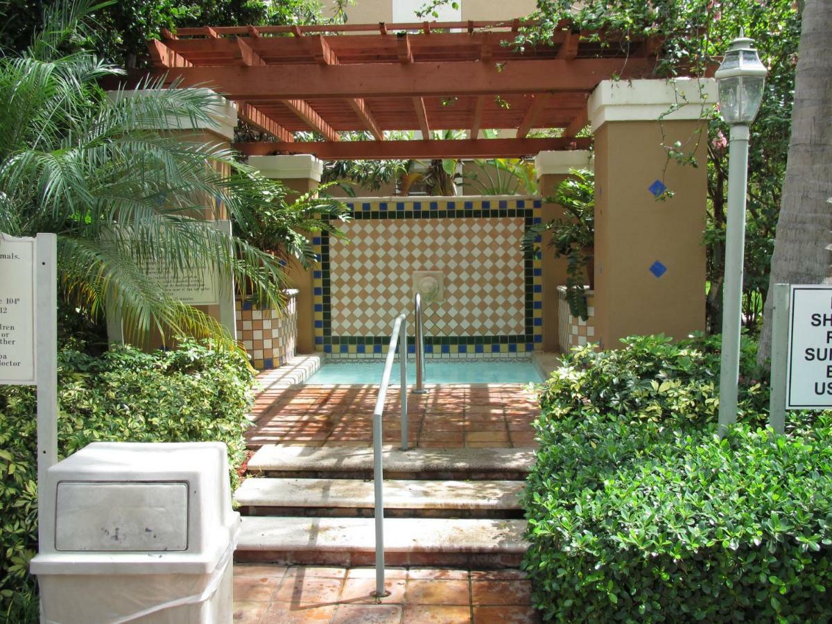 Resort Style In Aventura Florida Esterno foto